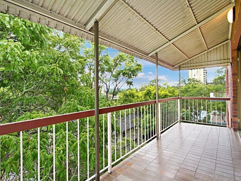7/24 Bellevue Terrace, St Lucia QLD 4067