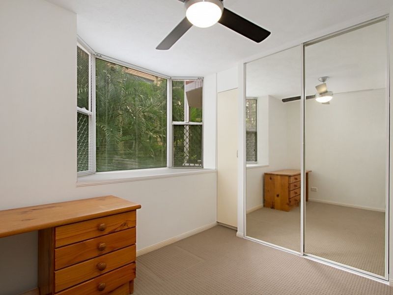 15/22 York Street, Indooroopilly QLD 4068