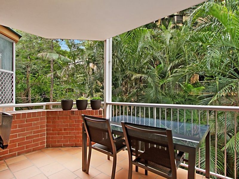 15/22 York Street, Indooroopilly QLD 4068