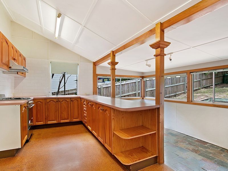 86 Waverley Road, Taringa QLD 4068
