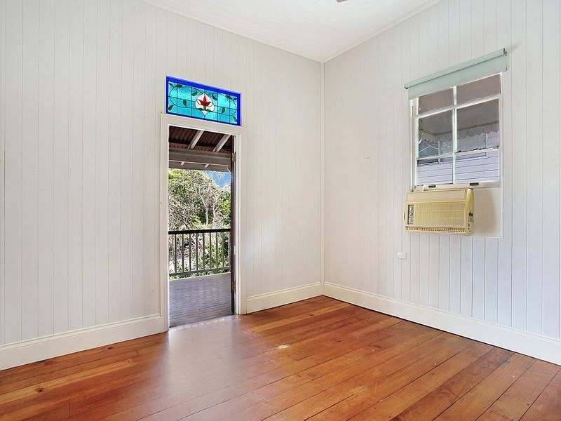 86 Waverley Road, Taringa QLD 4068