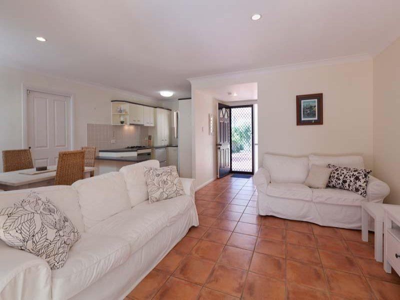 4/47 Warren Street, St Lucia QLD 4067