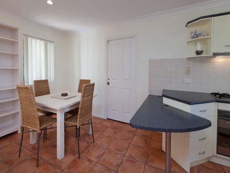 4/47 Warren Street, St Lucia QLD 4067