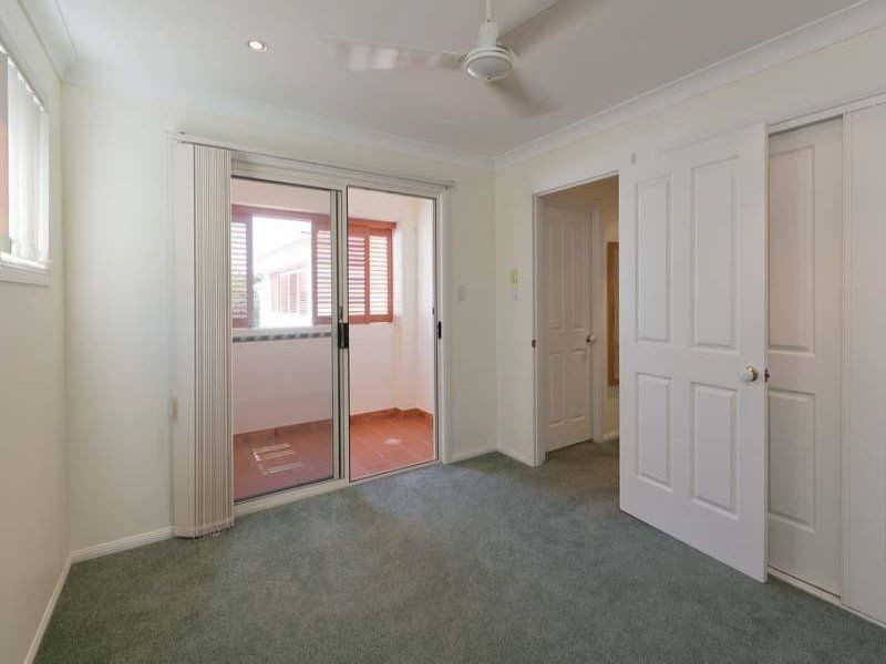 4/47 Warren Street, St Lucia QLD 4067