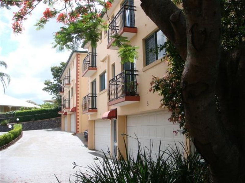 7/23 Burns Road, Toowong QLD 4066