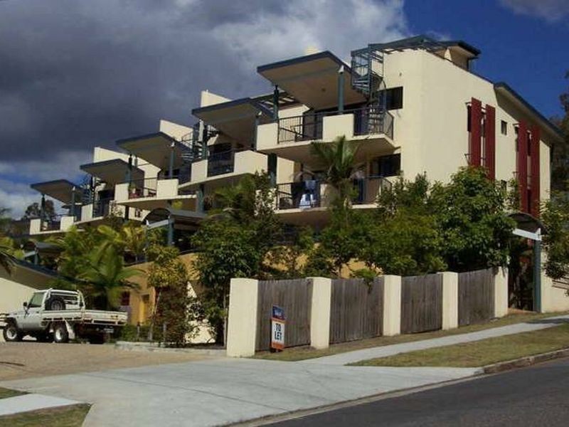 6/182 Carmody Road, St Lucia QLD 4067
