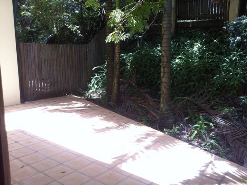 6/182 Carmody Road, St Lucia QLD 4067