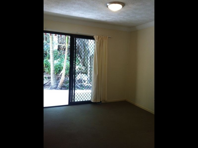 6/182 Carmody Road, St Lucia QLD 4067