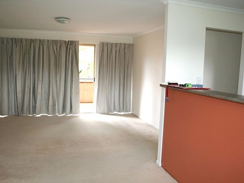 8/31 Glen Road, Toowong QLD 4066