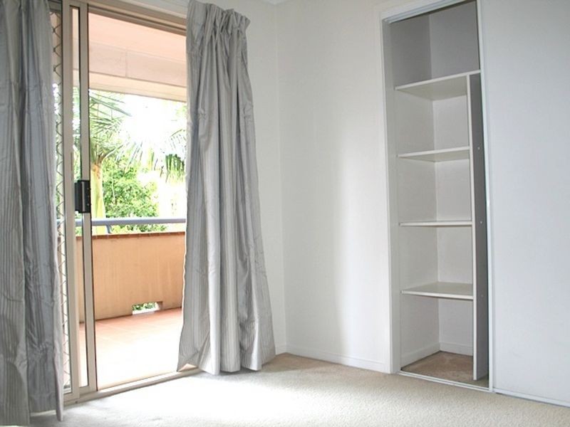 8/31 Glen Road, Toowong QLD 4066