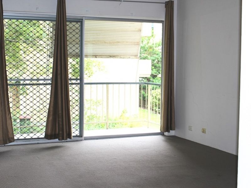 4/12 Foxton Street, Indooroopilly QLD 4068