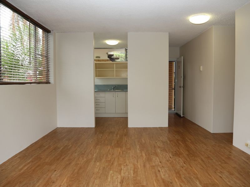 2/9 Broomfield Street, Taringa QLD 4068