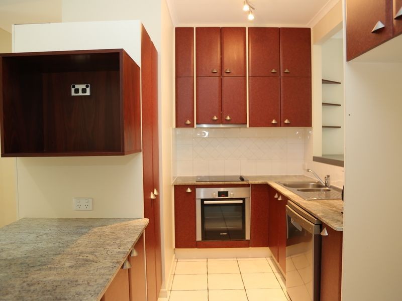 2/76 Armadale Street, St Lucia QLD 4067