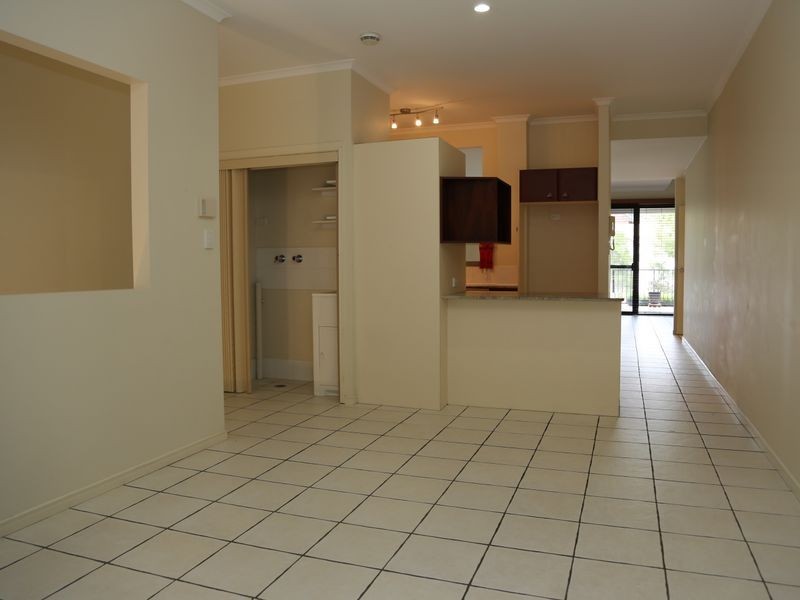 2/76 Armadale Street, St Lucia QLD 4067