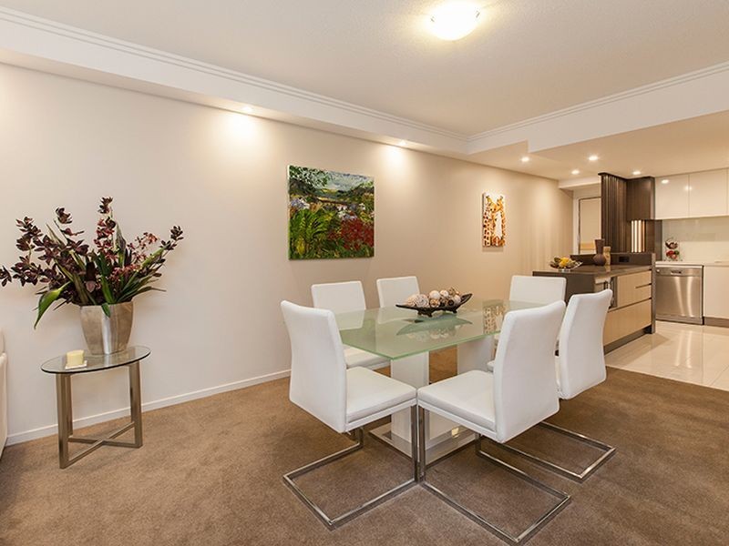 1/25 Vincent Street, Indooroopilly QLD 4068