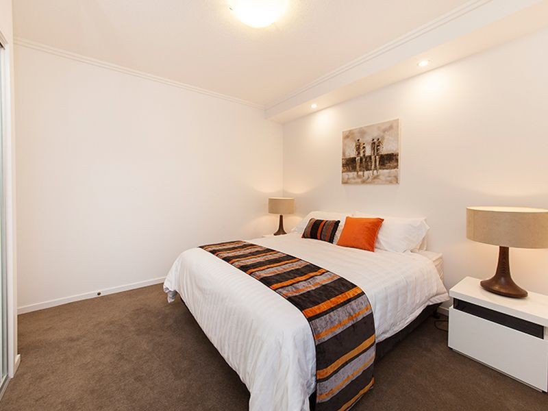 1/25 Vincent Street, Indooroopilly QLD 4068