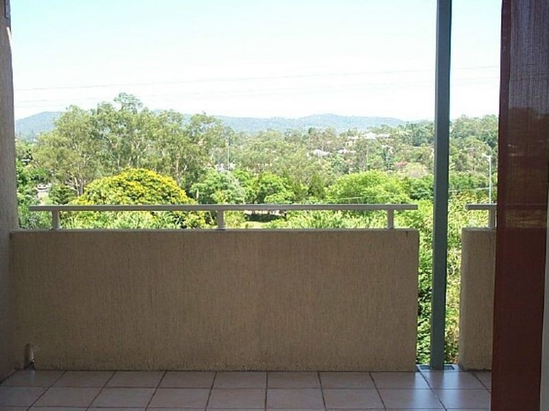 2/1 Bellevue Terrace, St Lucia QLD 4067