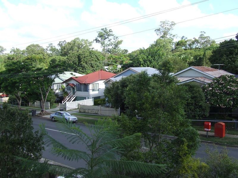 17 Orchard Street, Toowong QLD 4066