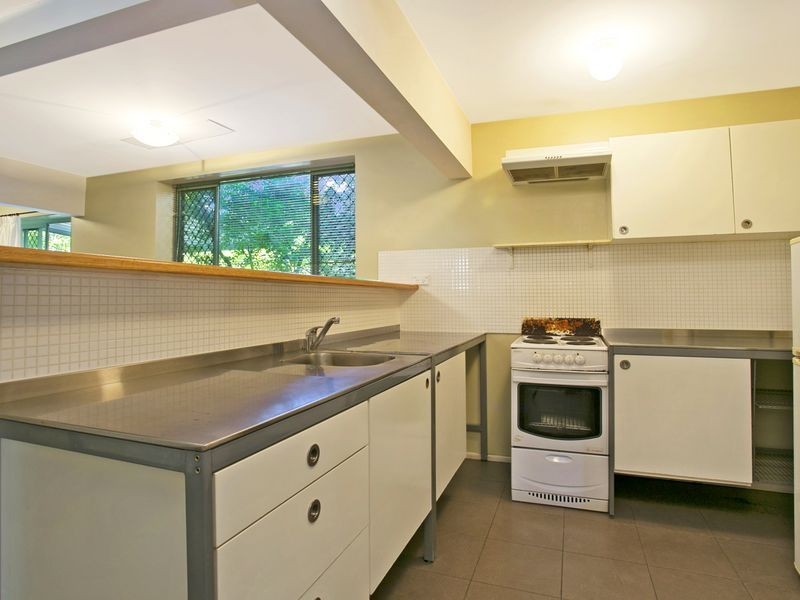 816 Moggill Road, Kenmore QLD 4069