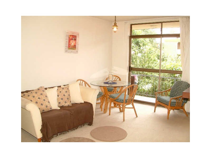 2/21 Depper Street, Toowong QLD 4066