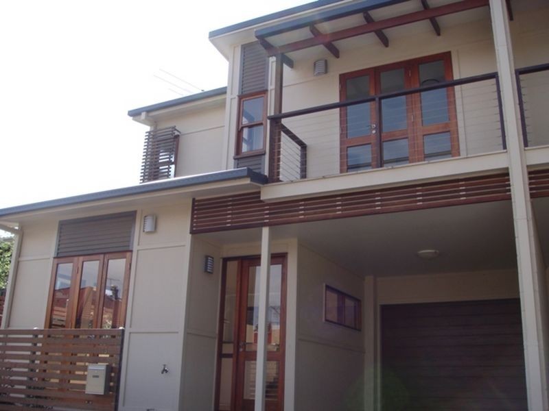 13 Wells Lane, Toowong QLD 4066