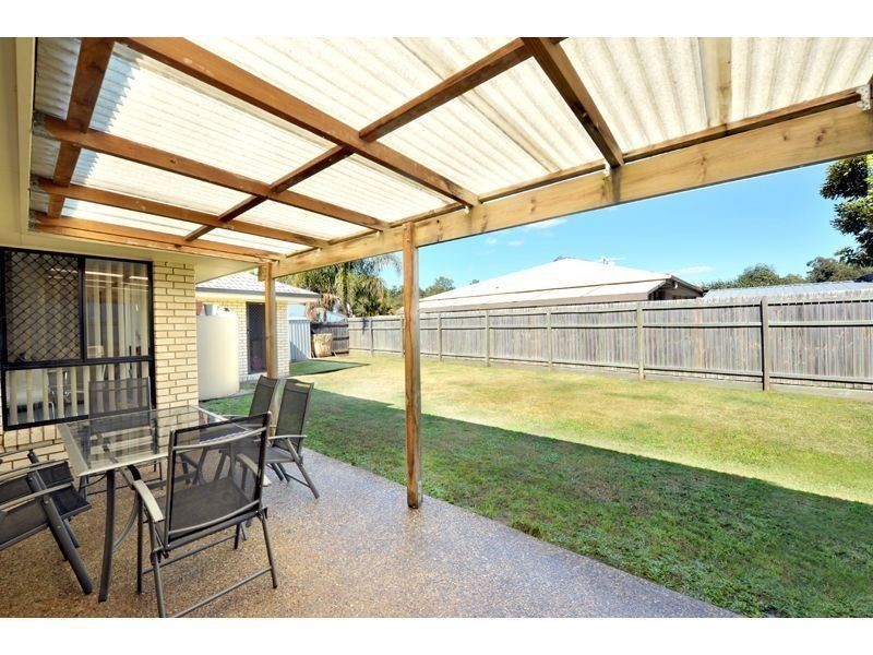 17 Salubris Place, Moggill QLD 4070