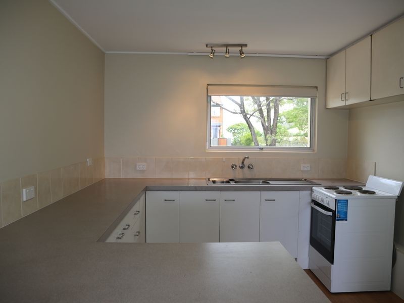 4/64 Swann Road, Taringa QLD 4068