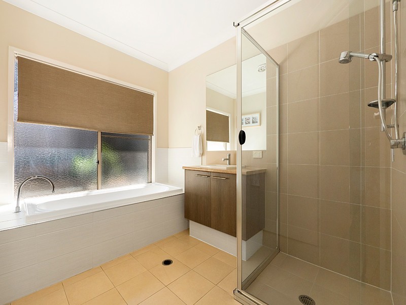 17 Frederick Street, Moggill QLD 4070