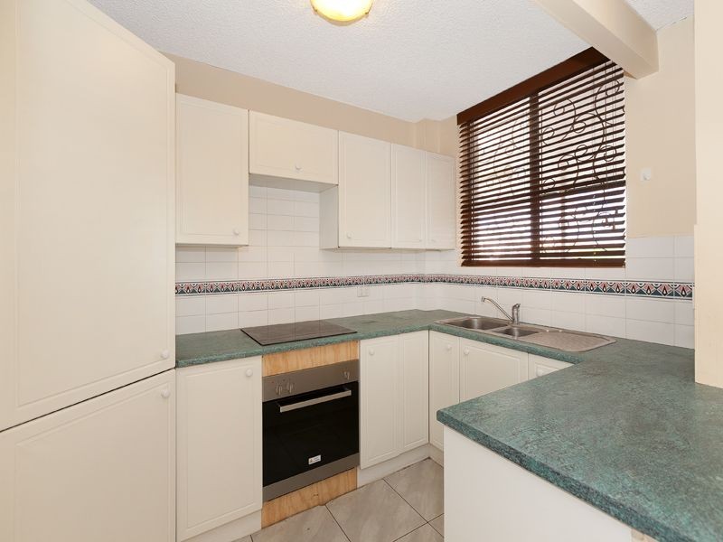 2/576 Coronation Drive, Toowong QLD 4066