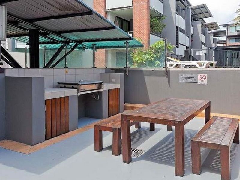 141/8 Dath Street, Teneriffe QLD 4005