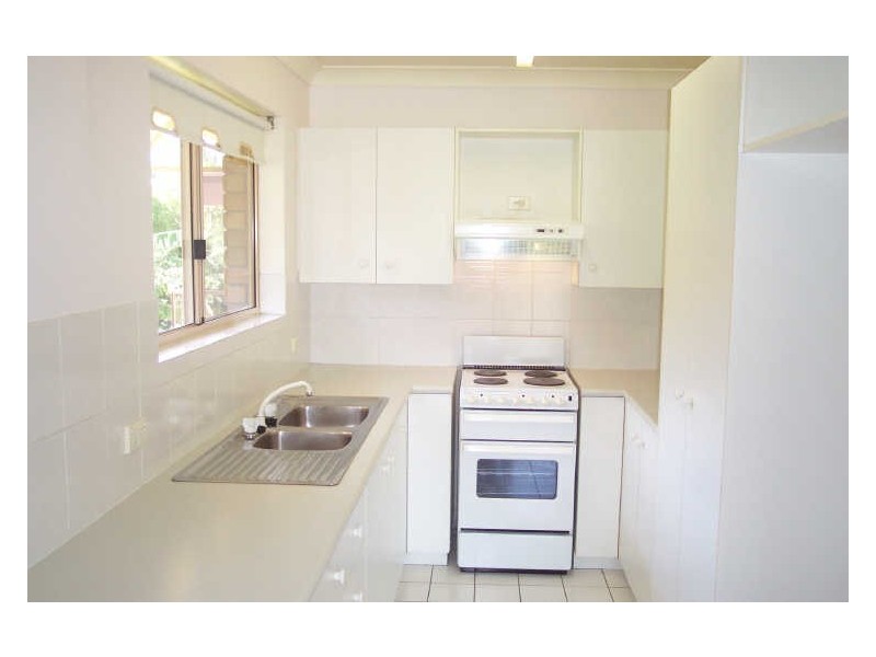 1/18 Cecil Street, Indooroopilly QLD 4068