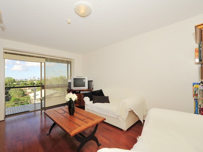 10/60 Bellevue Terrace, St Lucia QLD 4067