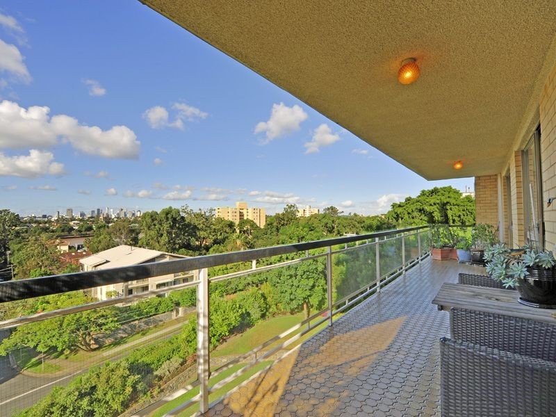 10/60 Bellevue Terrace, St Lucia QLD 4067