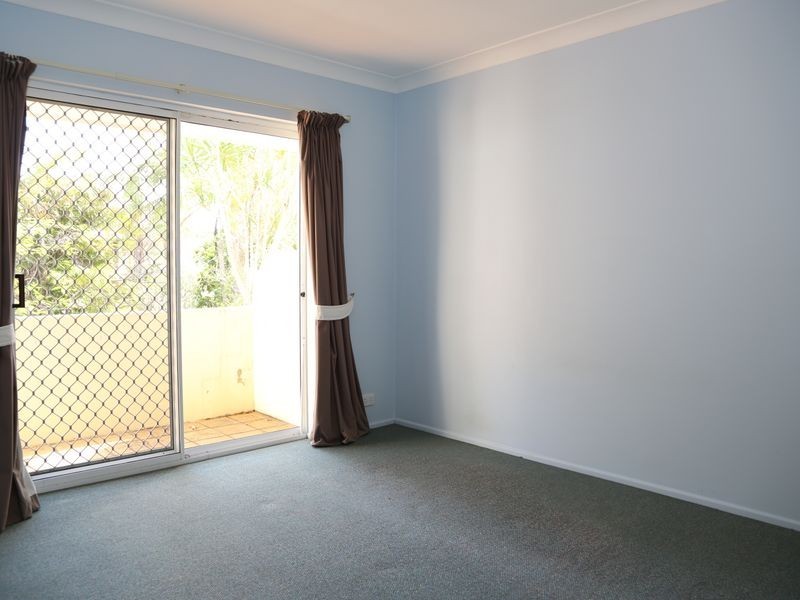 2/42 Waverley Road, Taringa QLD 4068