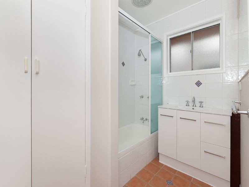 1/39 Salisbury Street, Indooroopilly QLD 4068