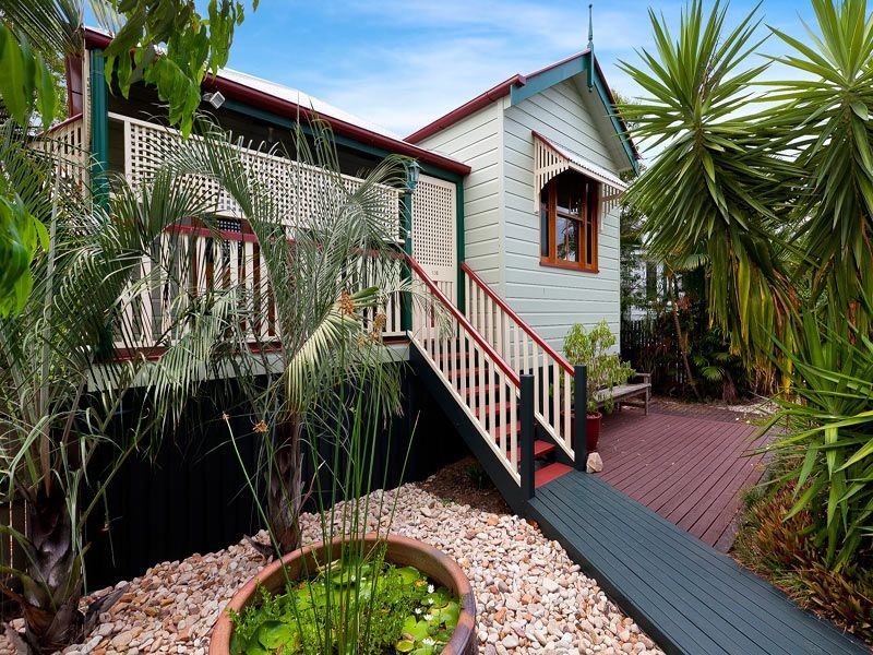 136 Ashgrove Avenue, Ashgrove QLD 4060