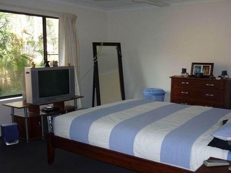 2/11 Ada Street, Taringa QLD 4068