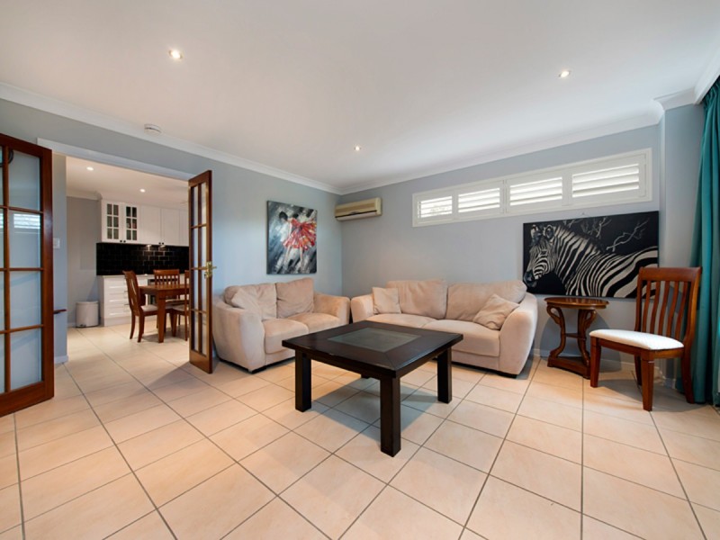 4/37 Indooroopilly Road, Taringa QLD 4068