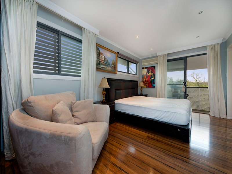 4/37 Indooroopilly Road, Taringa QLD 4068
