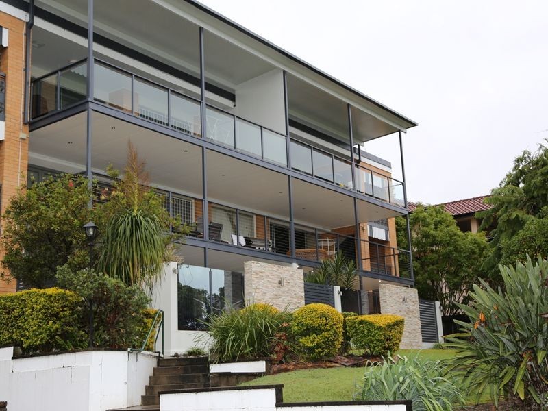 2/37 Sisley Street, St Lucia QLD 4067