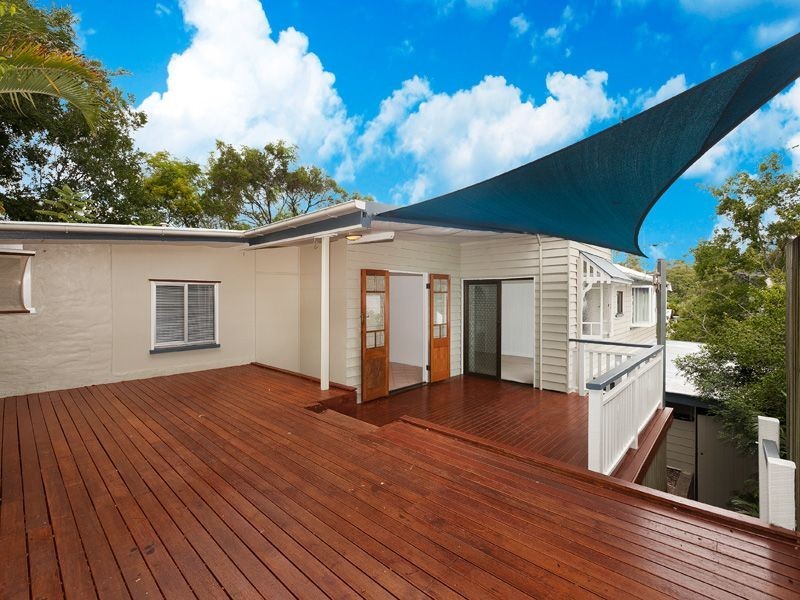 17 Orchard Street, Toowong QLD 4066