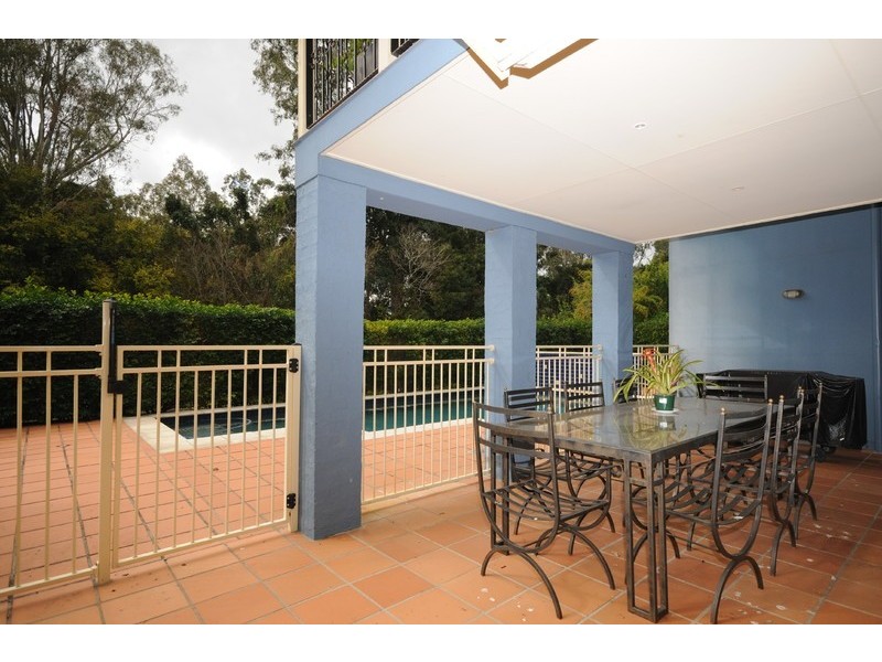 2 Ruth Miller Close, Fig Tree Pocket QLD 4069