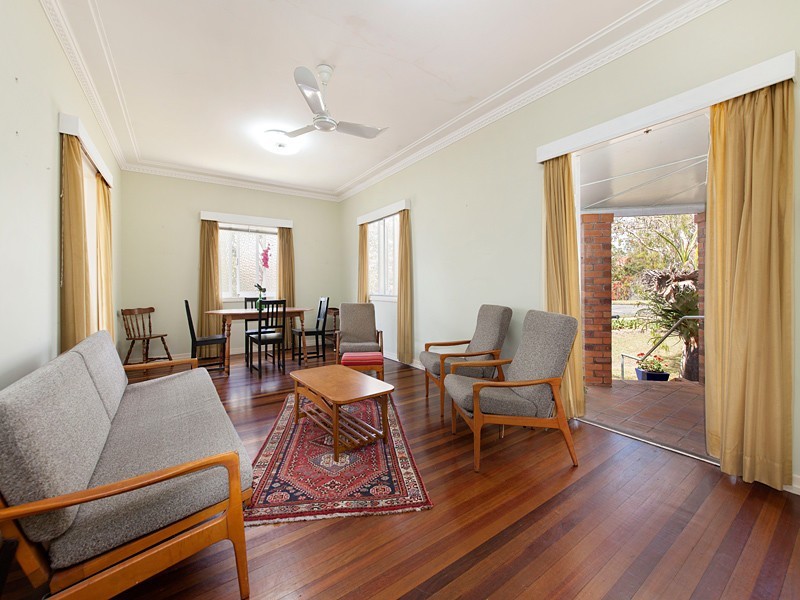 20 Gilruth Road, Kenmore QLD 4069