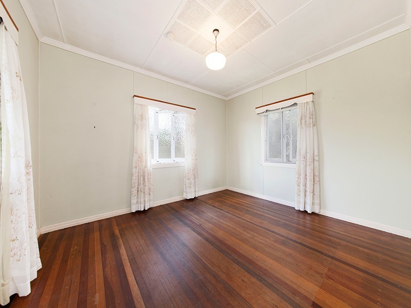 20 Gilruth Road, Kenmore QLD 4069