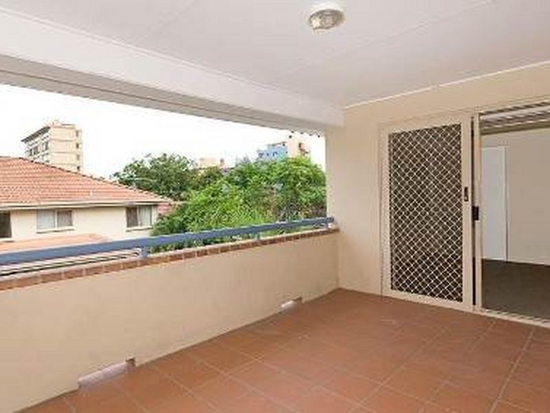 9/31 Glen Road, Toowong QLD 4066