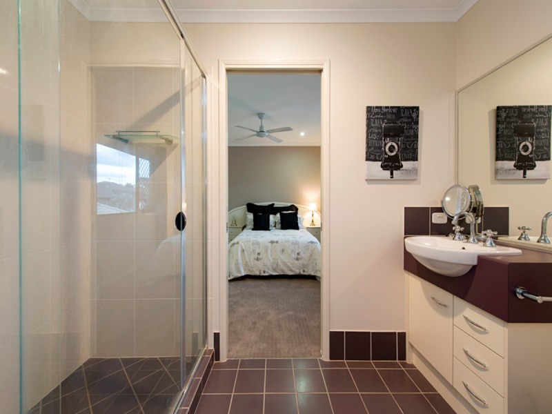 155 Beaufort Crescent, Moggill QLD 4070