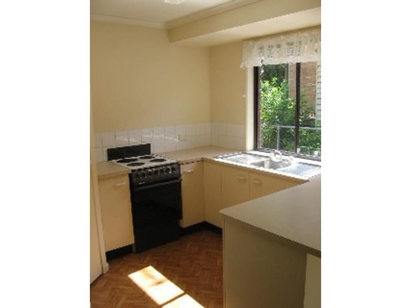 5 Ootana Street, Chapel Hill QLD 4069