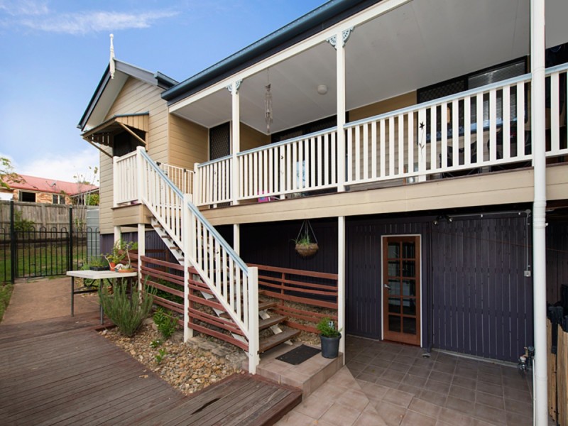 8 Taradale Close, Moggill QLD 4070