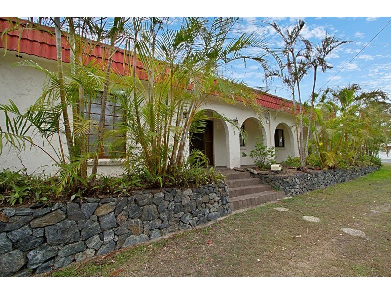43 Kenmore Road, Kenmore QLD 4069