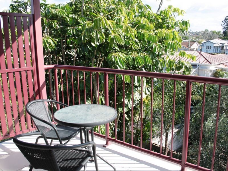 5/94 Nudgee Road, Hamilton QLD 4007